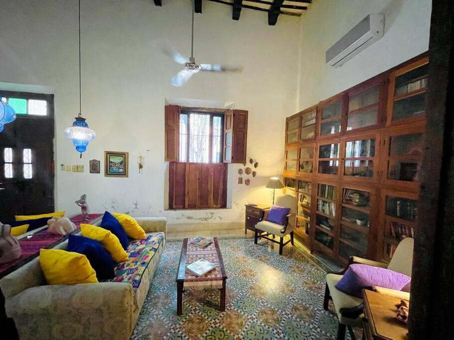 House Dzalbay Santa Lucia With Hot Tub Villa Merida Luaran gambar